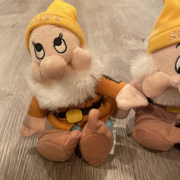 Vintage Disney Snow White Lot of 5 Dwarf Beanbag Plush - Picture 2 of 5